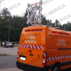 Flecha led abatible automática 15 focos para techo EN12352 L8H